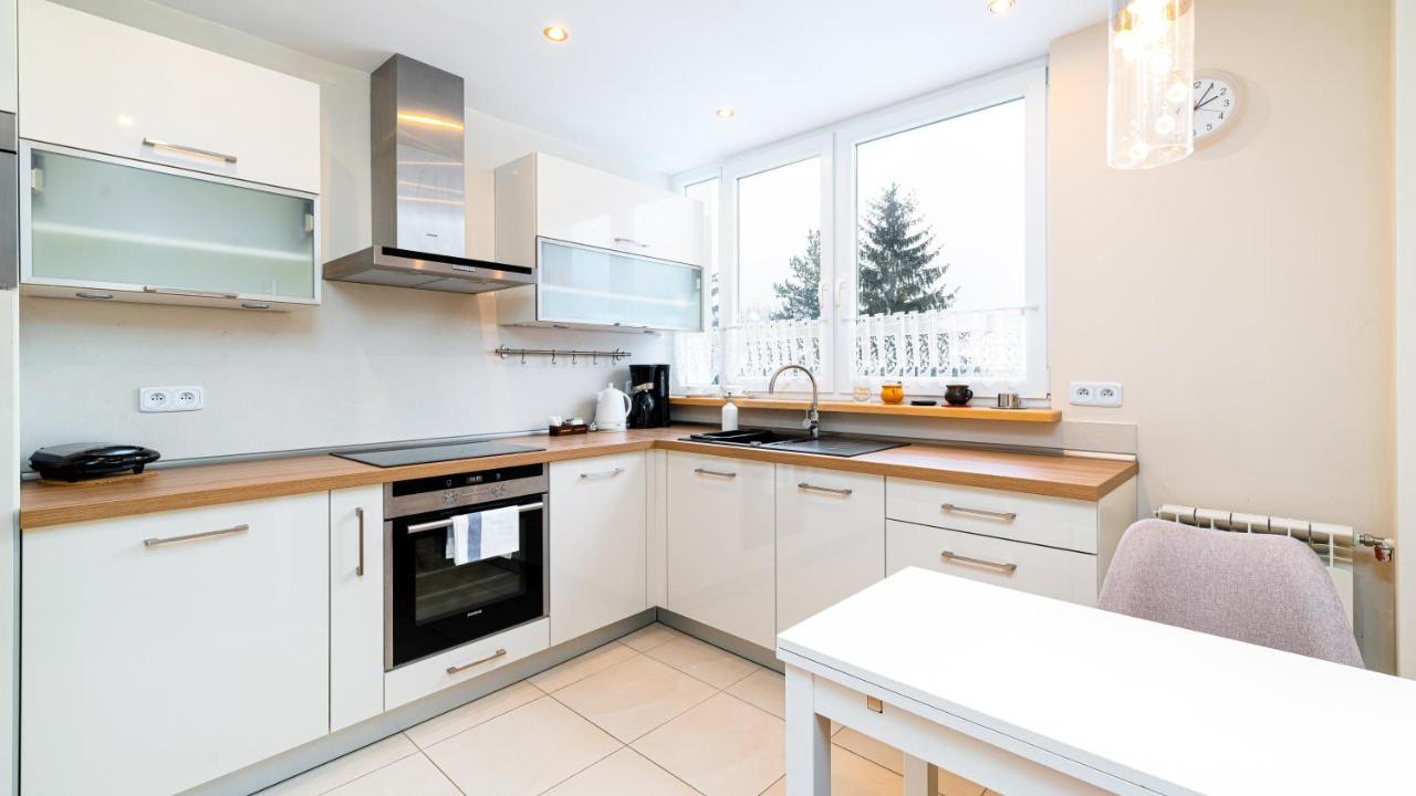Apartamenty Sun & Snow Korczaka Świeradów-Zdrój エクステリア 写真